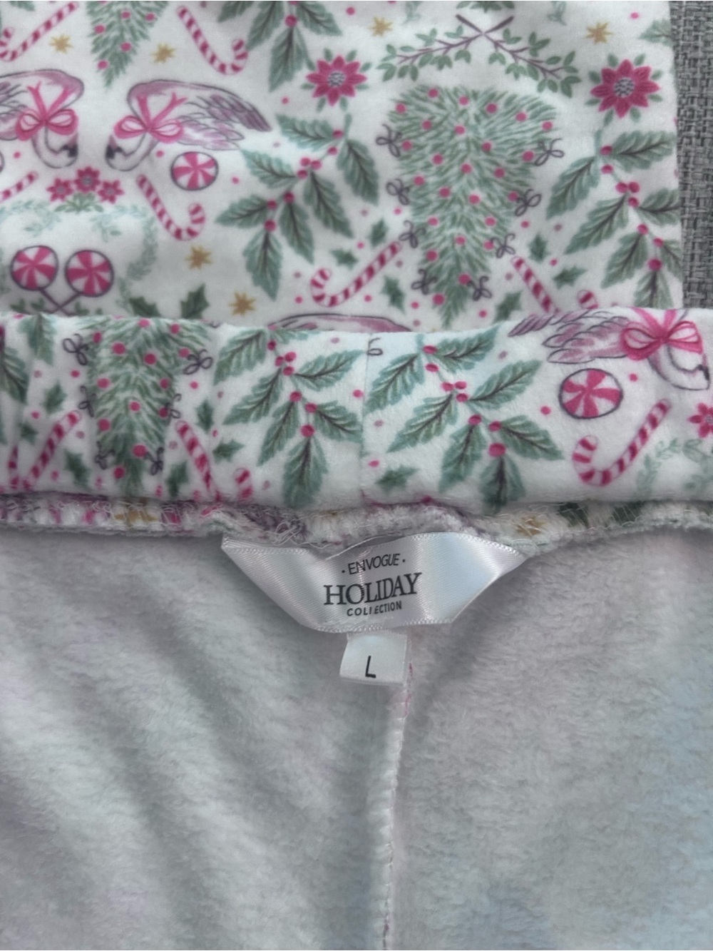 Envogue White Holiday Floral & Candy-Print Pajama Pant Pink Accents. Size L NWT - Picture 6 of 8